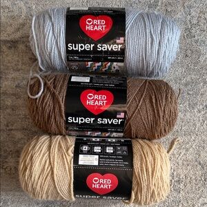 Red Heart super saver
Size: 7 oz each
Color: 1-buff,1-cafe latte1-grey